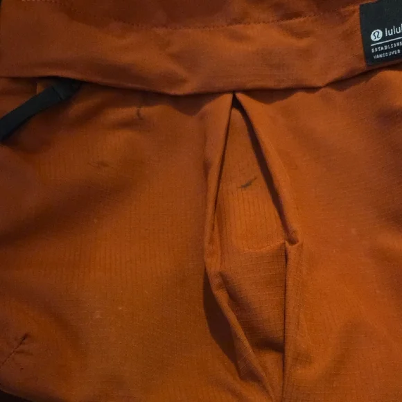 Lululemon Everyday Backpack 2.0 - Picture 3 of 7